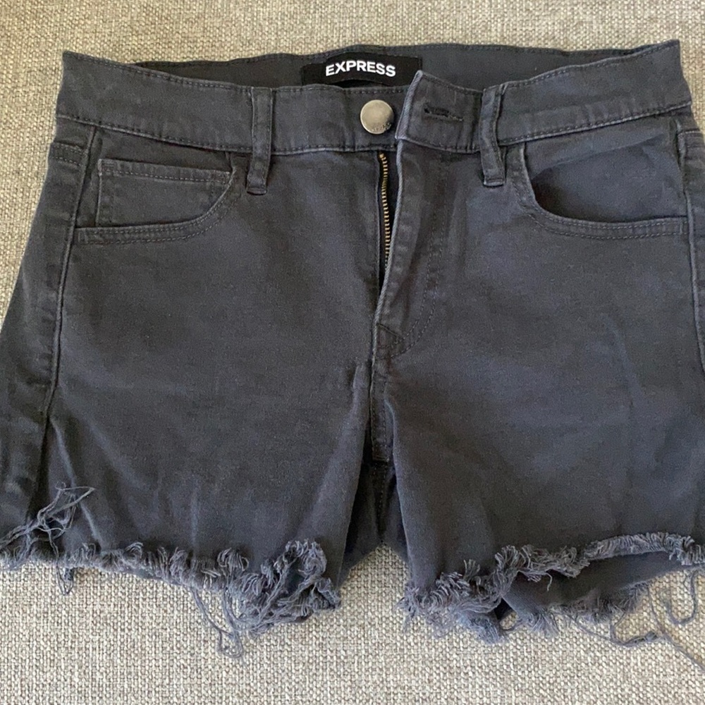 Express Shorts
